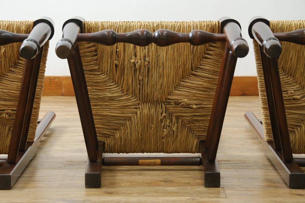 中古　松本民芸家具　ラッシ座面　波打つ背板が特徴の#22型ラダーバックチェア4脚セット　定価(4脚合計)約64万円　(R-085986)