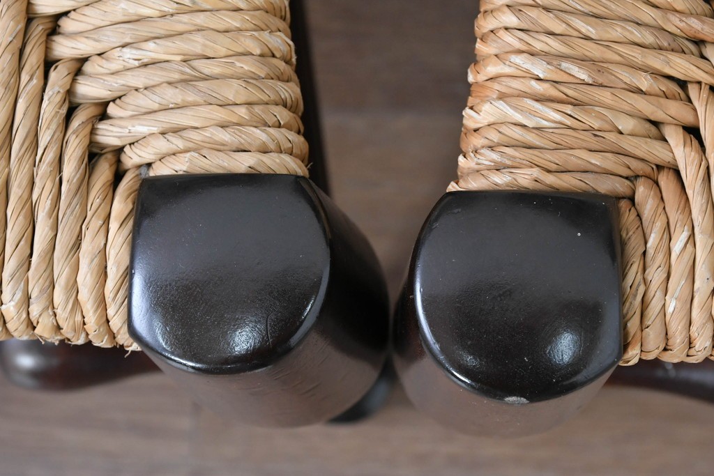 中古　松本民芸家具　ラッシ座面　波打つ背板が特徴の#22型ラダーバックチェア4脚セット　定価(4脚合計)約64万円　(R-085986)