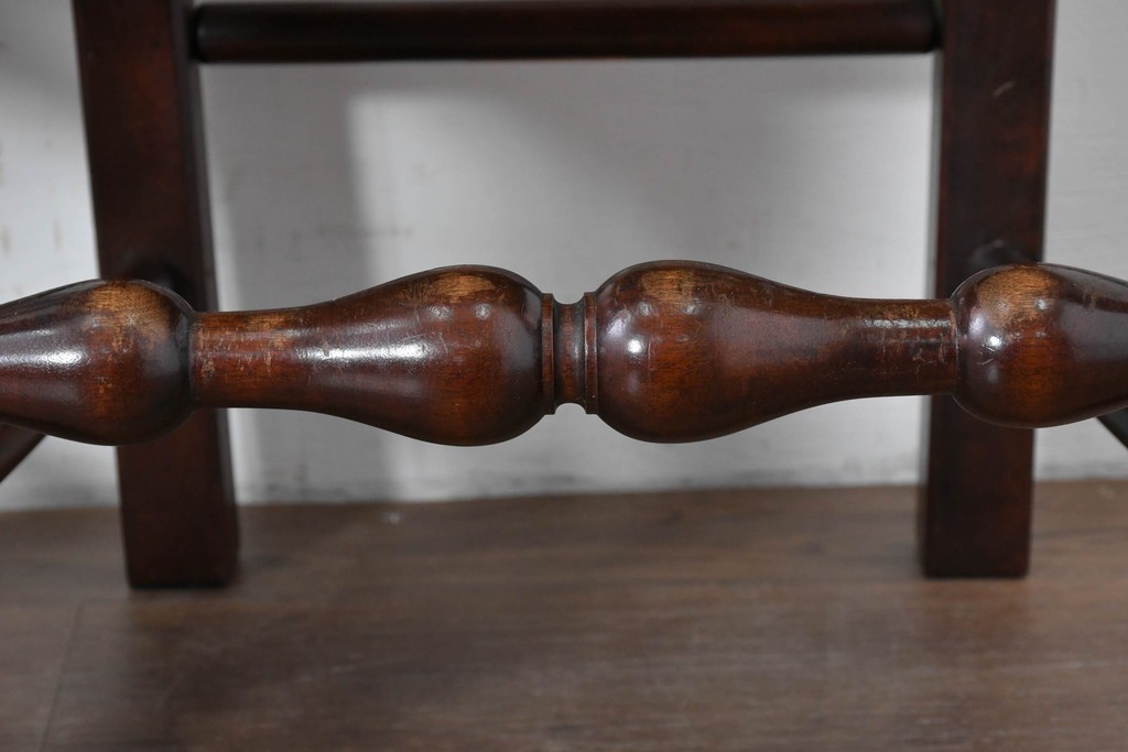 中古　松本民芸家具　ラッシ座面　波打つ背板が特徴の#22型ラダーバックチェア4脚セット　定価(4脚合計)約64万円　(R-085986)