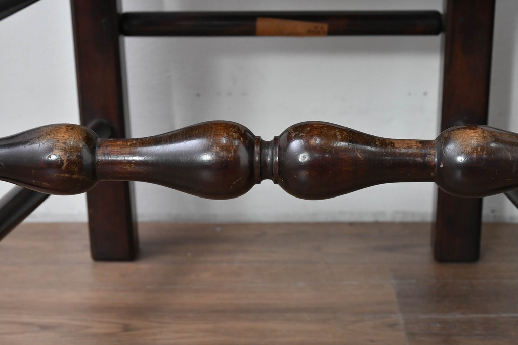 中古　松本民芸家具　ラッシ座面　波打つ背板が特徴の#22型ラダーバックチェア4脚セット　定価(4脚合計)約64万円　(R-085986)