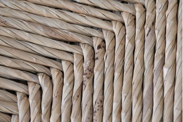 中古　松本民芸家具　ラッシ座面　波打つ背板が特徴の#22型ラダーバックチェア4脚セット　定価(4脚合計)約64万円　(R-085986)