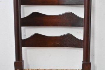 中古　松本民芸家具　ラッシ座面　波打つ背板が特徴の#22型ラダーバックチェア3脚セット　定価(3脚合計)約48万円　(R-085987)