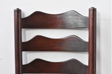 中古　松本民芸家具　ラッシ座面　波打つ背板が特徴の#22型ラダーバックチェア2脚セット　定価(2脚合計)約32万円　(R-085988)