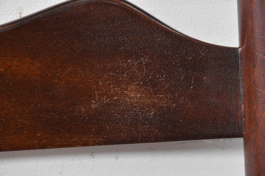 中古　松本民芸家具　ラッシ座面　波打つ背板が特徴の#22型ラダーバックチェア2脚セット　定価(2脚合計)約32万円　(R-085988)