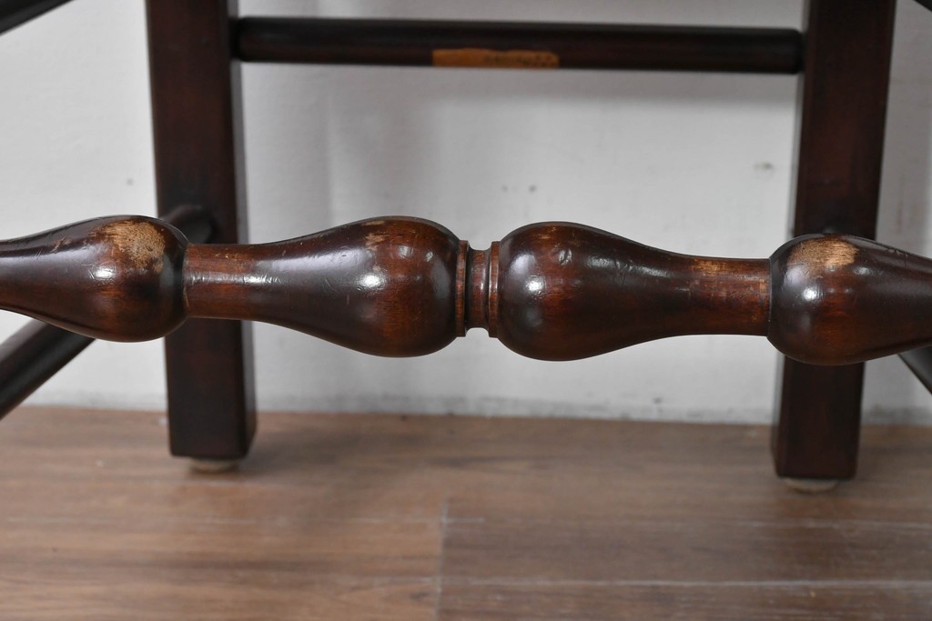 中古　松本民芸家具　ラッシ座面　波打つ背板が特徴の#22型ラダーバックチェア2脚セット　定価(2脚合計)約32万円　(R-085988)