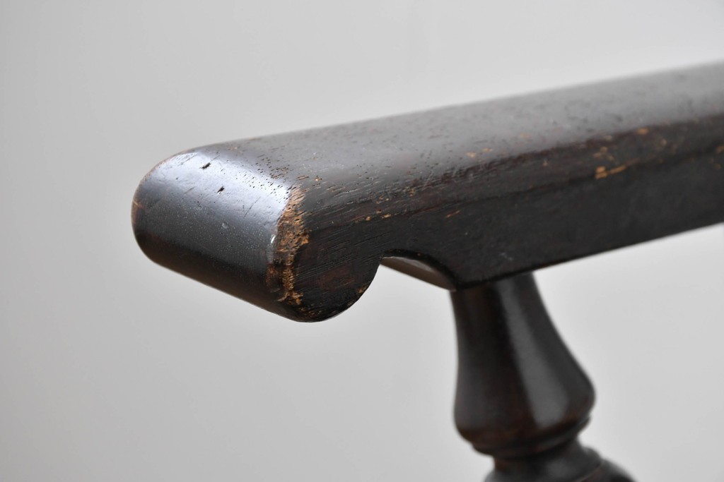 中古　松本民芸家具　細身のスポークが連なる#513型長ウィンザーチェア(III)　定価約39万円　(R-085989)