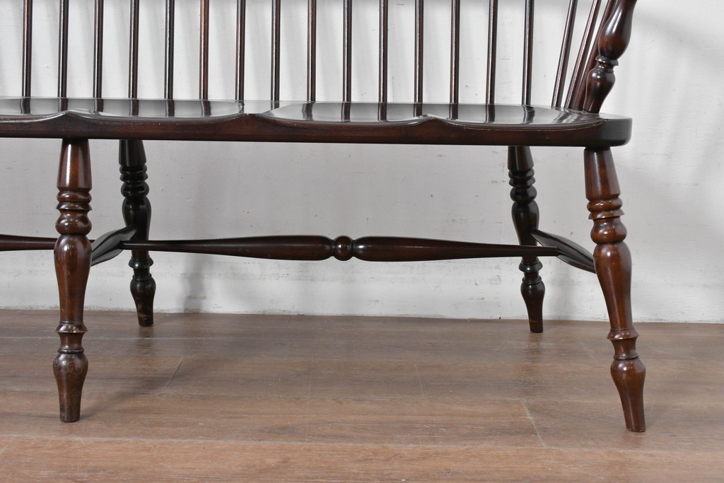 中古　松本民芸家具　細身のスポークが連なる#513型長ウィンザーチェア(III)　定価約39万円　(R-085989)