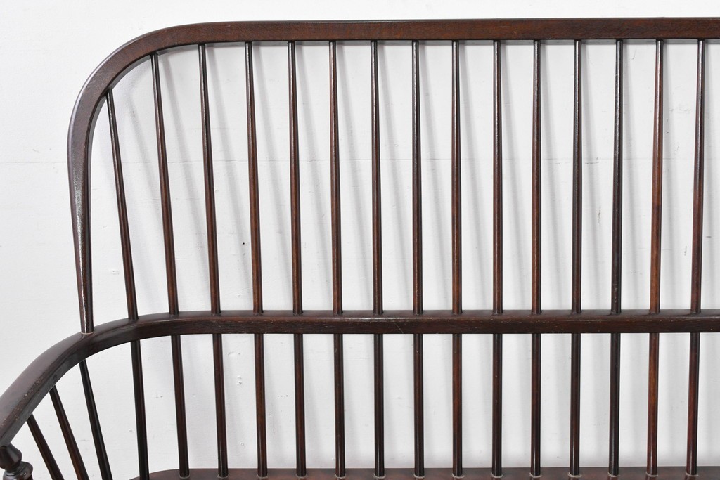 中古　松本民芸家具　細身のスポークが連なる#513型長ウィンザーチェア(III)　定価約39万円　(R-085989)