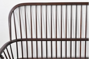 中古　松本民芸家具　細身のスポークが連なる#513型長ウィンザーチェア(III)　定価約39万円　(R-085989)