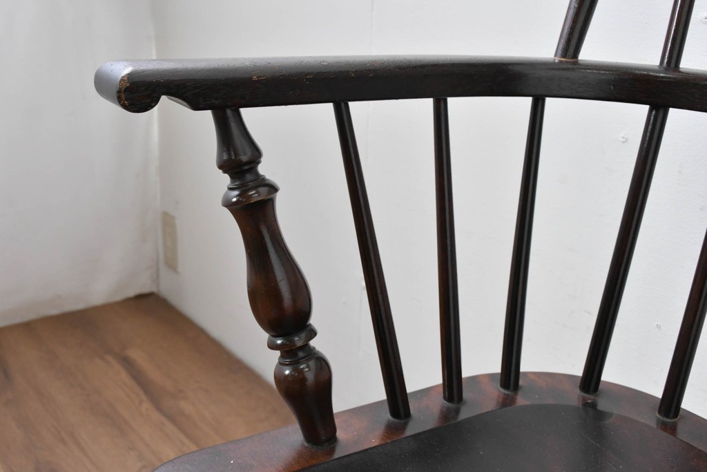 中古　松本民芸家具　細身のスポークが連なる#513型長ウィンザーチェア(III)　定価約39万円　(R-085989)