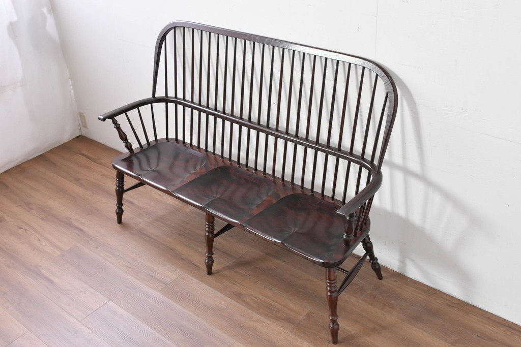 中古　松本民芸家具　細身のスポークが連なる#513型長ウィンザーチェア(III)　定価約39万円　(R-085989)