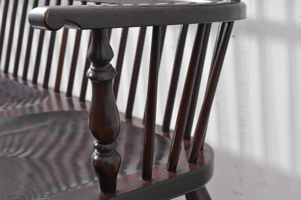 中古　松本民芸家具　細身のスポークが連なる#513型長ウィンザーチェア(III)　定価約39万円　(R-085989)