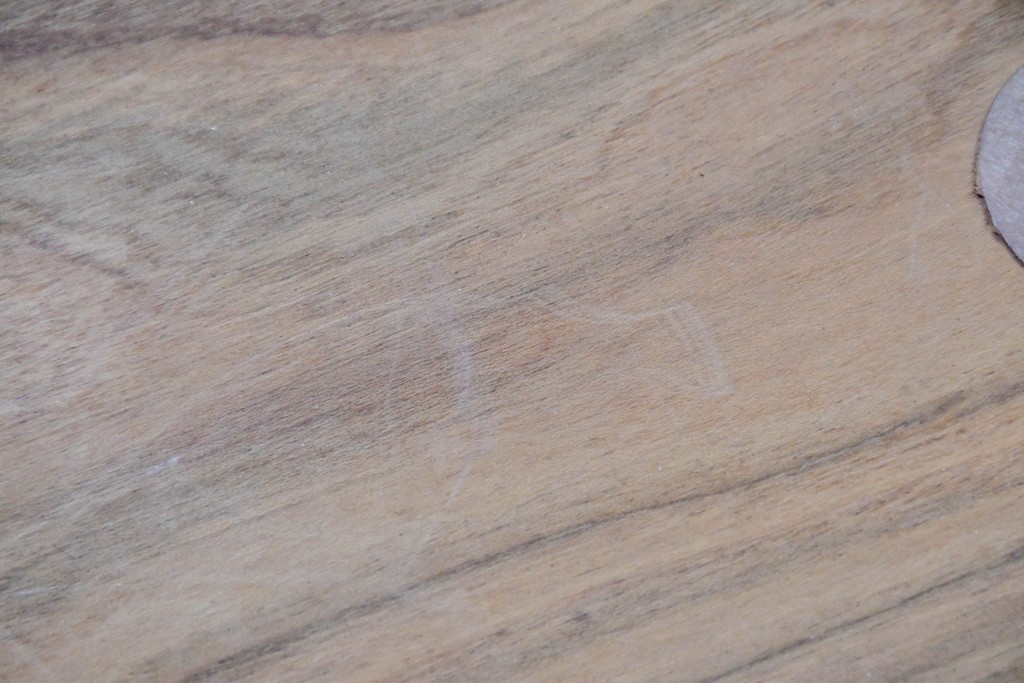 中古　木工房 大地　葉のような座面デザインのリーブベンチ　(R-085990)