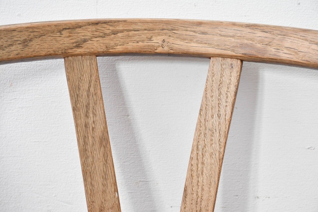 デンマーク　希少なヴィンテージ品　北欧家具　老舗家具メーカー CARL HANSEN&SON(カール・ハンセン&サン)　ハンス J. ウェグナー(HANS J. WEGNER)デザイン　CH24　特徴的なラインを描くYチェア　(R-085991)