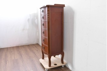 中古　美品　希少な廃番品　LYNN・HOLLYN(リン・ホーリン)　細かな装飾と曲線脚が上品な縦型チェスト　(R-085992)