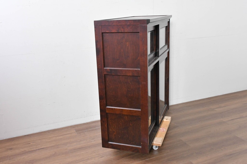 《台輪取り付け加工費込み》　中古　北海道民芸家具　HM161K　重厚な木目と温もり溢れる風合いが魅力のキャビネット　(R-085993)