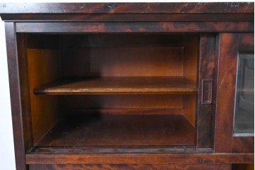 《台輪取り付け加工費込み》　中古　北海道民芸家具　HM161K　重厚な木目と温もり溢れる風合いが魅力のキャビネット　(R-085993)