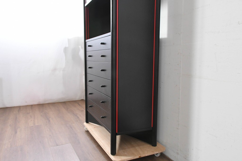 中古　希少モデル　Cassina(カッシーナ)　Brera(ブレラ)　ピエロ・デ・マルティーニ(Piero De Martini)　ガラス扉付きのキャビネット　(R-085995)