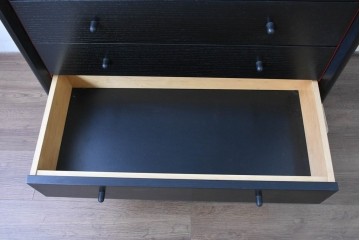 中古　希少モデル　Cassina(カッシーナ)　Brera(ブレラ)　ピエロ・デ・マルティーニ(Piero De Martini)　ガラス扉付きのキャビネット　(R-085995)