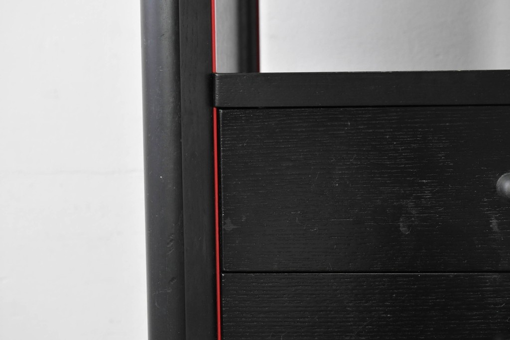 中古　希少モデル　Cassina(カッシーナ)　Brera(ブレラ)　ピエロ・デ・マルティーニ(Piero De Martini)　ガラス扉付きのキャビネット　(R-085996)