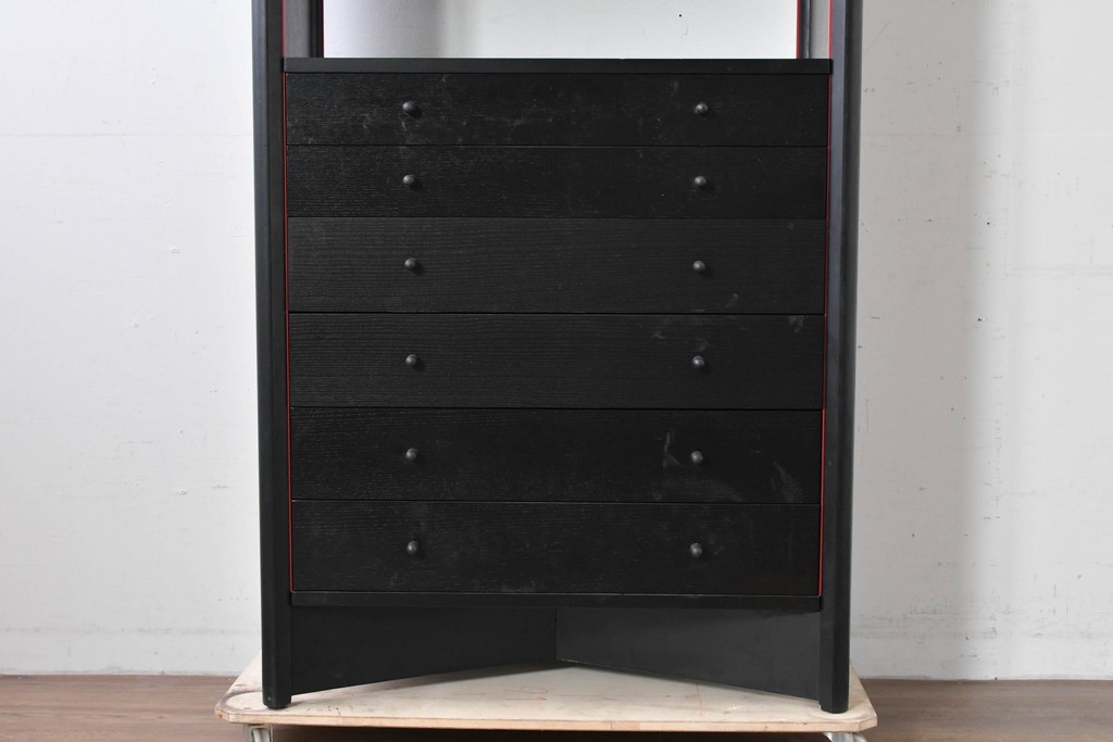 中古　希少モデル　Cassina(カッシーナ)　Brera(ブレラ)　ピエロ・デ・マルティーニ(Piero De Martini)　ガラス扉付きのキャビネット　(R-085996)