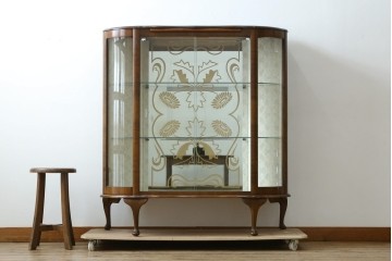 イギリスアンティーク　希少デザイン　BARGET BUILT(バーゲット・ビルト)　両サイドに隠し収納が付いたミラーバックガラスキャビネット　(R-085997)