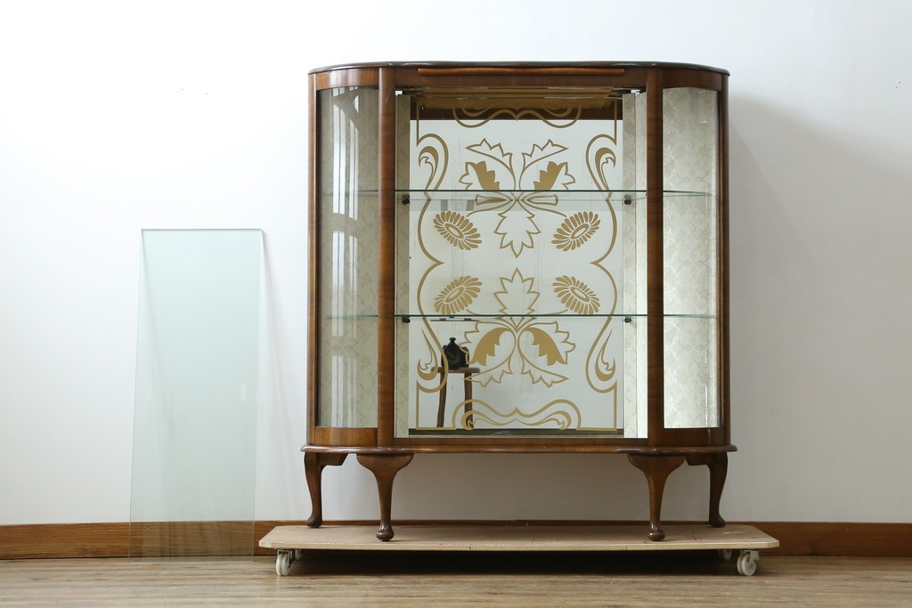 イギリスアンティーク　希少デザイン　BARGET BUILT(バーゲット・ビルト)　両サイドに隠し収納が付いたミラーバックガラスキャビネット　(R-085997)