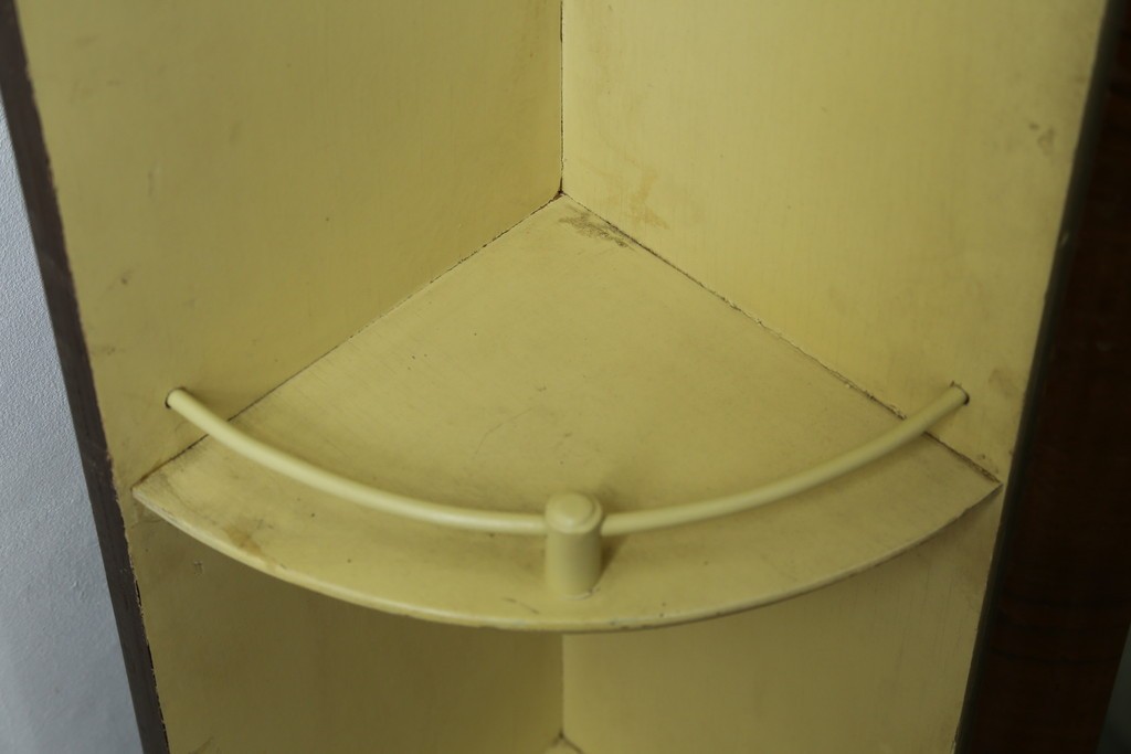 イギリスアンティーク　希少デザイン　BARGET BUILT(バーゲット・ビルト)　両サイドに隠し収納が付いたミラーバックガラスキャビネット　(R-085997)