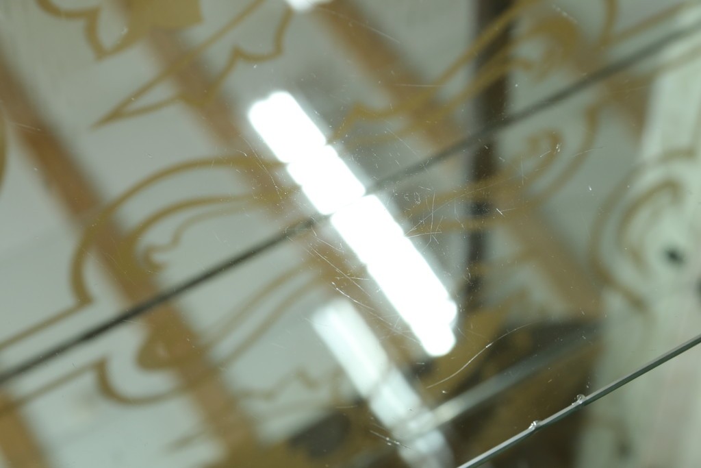 イギリスアンティーク　希少デザイン　BARGET BUILT(バーゲット・ビルト)　両サイドに隠し収納が付いたミラーバックガラスキャビネット　(R-085997)