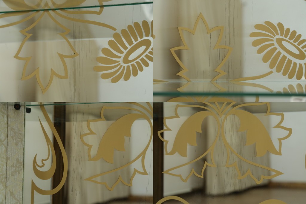 イギリスアンティーク　希少デザイン　BARGET BUILT(バーゲット・ビルト)　両サイドに隠し収納が付いたミラーバックガラスキャビネット　(R-085997)