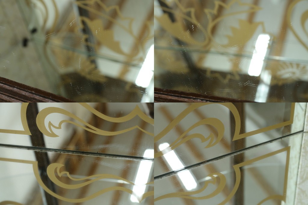 イギリスアンティーク　希少デザイン　BARGET BUILT(バーゲット・ビルト)　両サイドに隠し収納が付いたミラーバックガラスキャビネット　(R-085997)