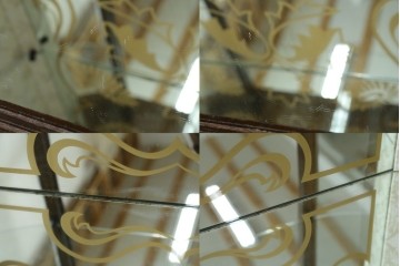 イギリスアンティーク　希少デザイン　BARGET BUILT(バーゲット・ビルト)　両サイドに隠し収納が付いたミラーバックガラスキャビネット　(R-085997)