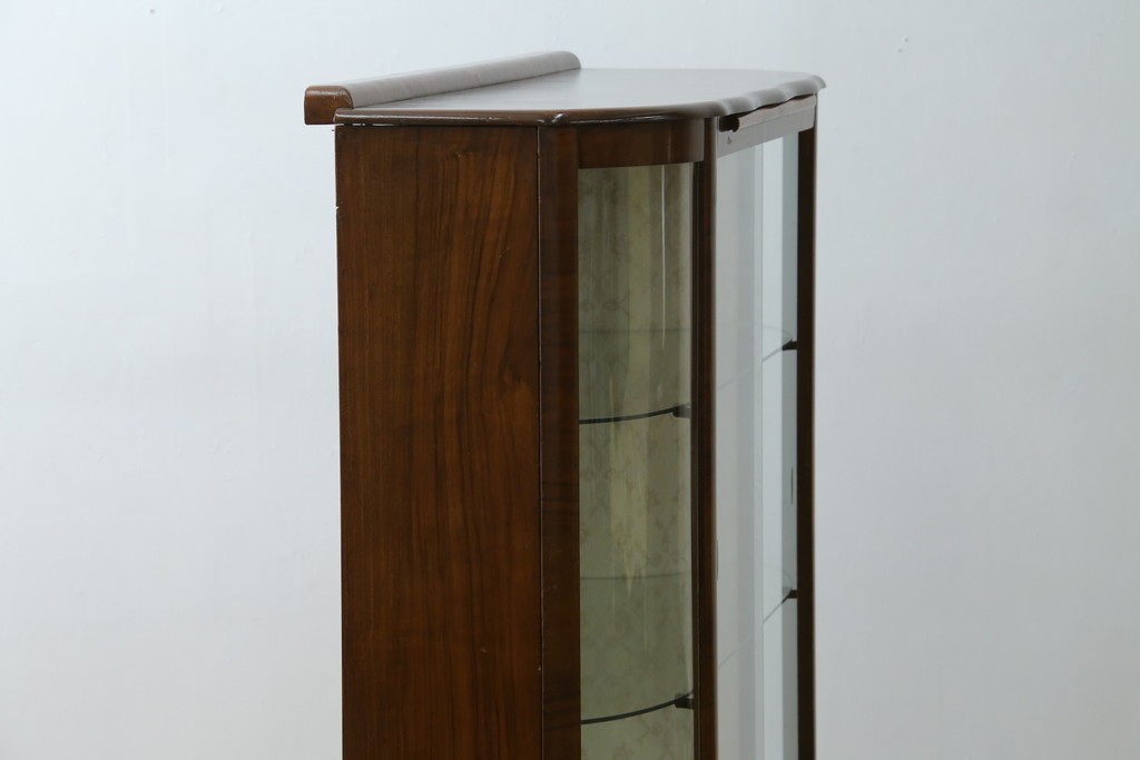 イギリスアンティーク　希少デザイン　BARGET BUILT(バーゲット・ビルト)　両サイドに隠し収納が付いたミラーバックガラスキャビネット　(R-085997)