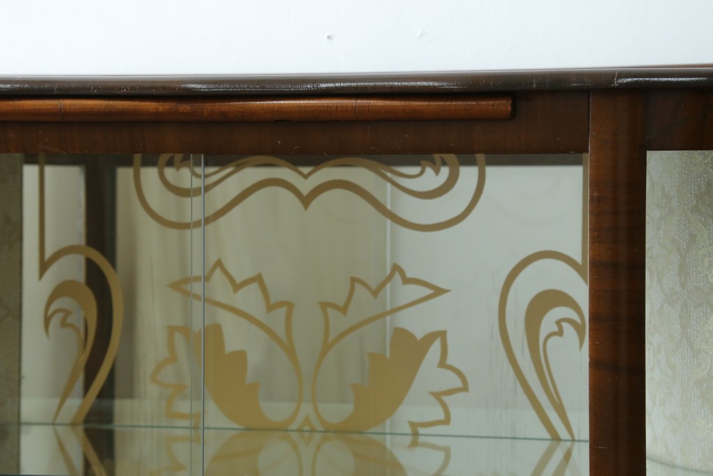 イギリスアンティーク　希少デザイン　BARGET BUILT(バーゲット・ビルト)　両サイドに隠し収納が付いたミラーバックガラスキャビネット　(R-085997)