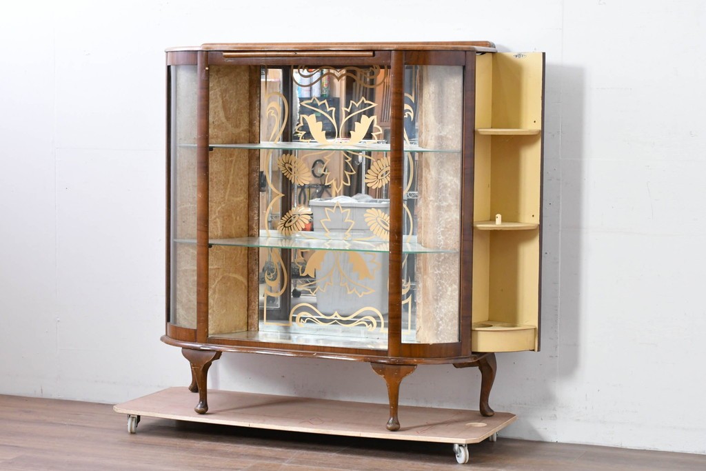 イギリスアンティーク　希少デザイン　BARGET BUILT(バーゲット・ビルト)　両サイドに隠し収納が付いたミラーバックガラスキャビネット　(R-085997)