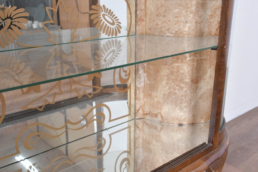 イギリスアンティーク　希少デザイン　BARGET BUILT(バーゲット・ビルト)　両サイドに隠し収納が付いたミラーバックガラスキャビネット　(R-085997)