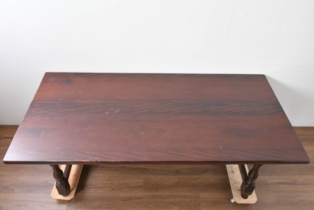 中古　松本民芸家具　クラシカルな挽き物脚のLT型食卓　定価約61万6千円　(R-085999)