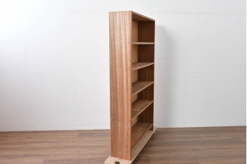 和製ヴィンテージ　ナチュラルテイストのお部屋にも取り入れやすい古い木のシンプルな本棚　(R-086001)