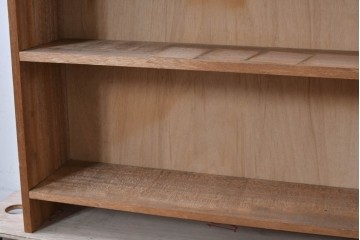 和製ヴィンテージ　ナチュラルテイストのお部屋にも取り入れやすい古い木のシンプルな本棚　(R-086001)