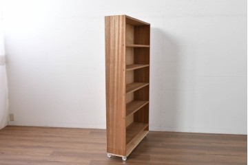 和製ヴィンテージ　ナチュラルテイストのお部屋にも取り入れやすい古い木のシンプルな本棚　(R-086002)