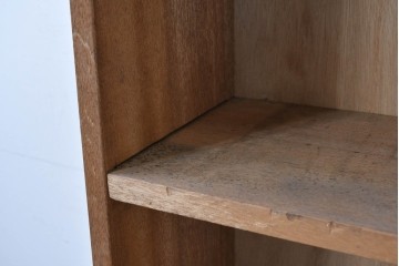 和製ヴィンテージ　ナチュラルテイストのお部屋にも取り入れやすい古い木のシンプルな本棚　(R-086002)