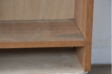 和製ヴィンテージ　ナチュラルテイストのお部屋にも取り入れやすい古い木のシンプルな本棚　(R-086002)