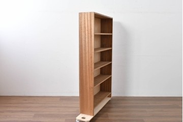和製ヴィンテージ　ナチュラルテイストのお部屋にも取り入れやすい古い木のシンプルな本棚　(R-086003)