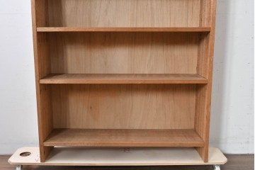 和製ヴィンテージ　ナチュラルテイストのお部屋にも取り入れやすい古い木のシンプルな本棚　(R-086003)