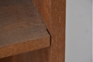 和製ヴィンテージ　ナチュラルテイストのお部屋にも取り入れやすい古い木のシンプルな本棚　(R-086004)