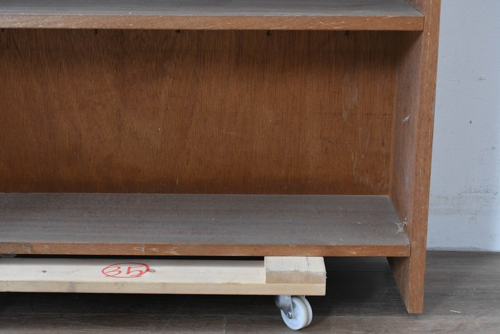 和製ヴィンテージ　ナチュラルテイストのお部屋にも取り入れやすい古い木のシンプルな本棚　(R-086004)