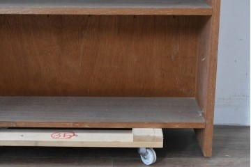 和製ヴィンテージ　ナチュラルテイストのお部屋にも取り入れやすい古い木のシンプルな本棚　(R-086004)