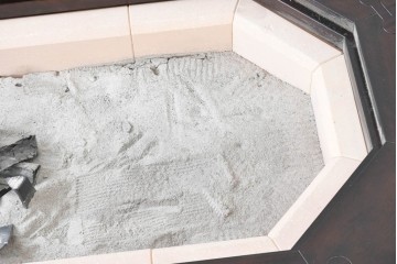 中古　美品　星野民芸(星野民藝)　桜材　重厚なつくりが際立つ八角炉　(R-086005)