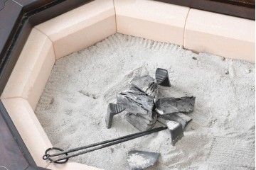 中古　美品　星野民芸(星野民藝)　桜材　重厚なつくりが際立つ八角炉　(R-086005)