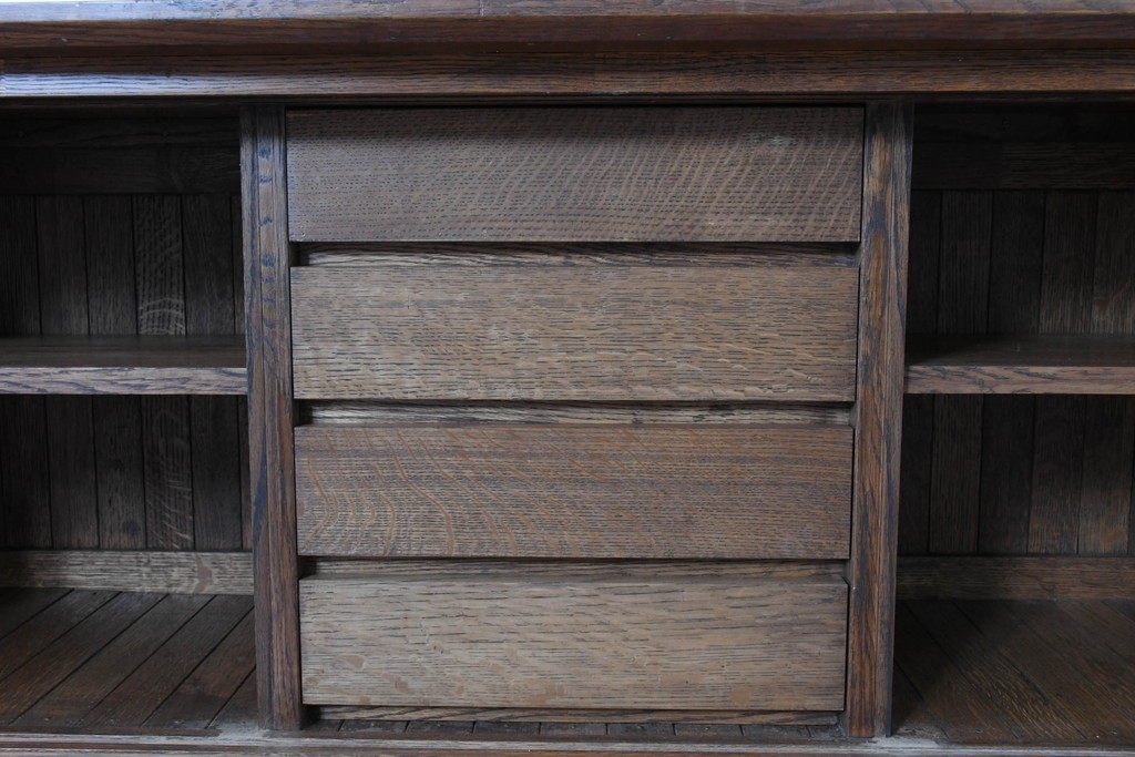 和製ヴィンテージ　国産職人手作りの逸品!!　総ナラ無垢材　格子戸付きサイドボード　製作費推定50万円　(R-086006)